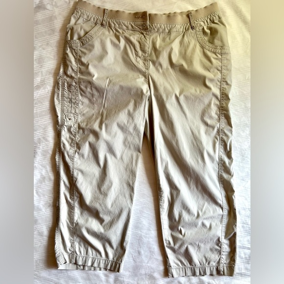 JM Collection Women's Pants Size 12 White Cotton Spandex Cropped. Capri - Picture 4 of 14